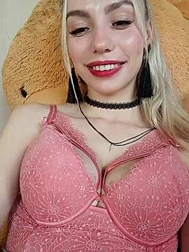 Red__Daimonn naked stripping on cam for live sex video chat