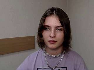 Sabrinaa67 naked stripping on cam for live sex video chat