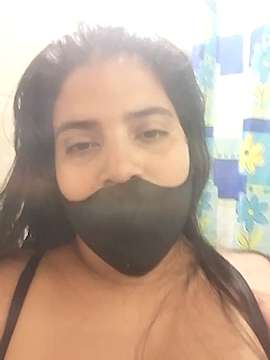 sara_brunette naked stripping on cam for live sex video chat