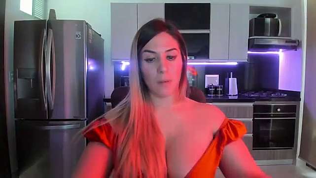 SashaEllen naked stripping on cam for live sex video chat