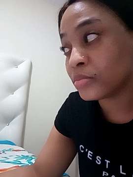 SashaFears10 naked stripping on cam for live sex video chat