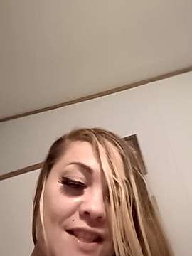 SugarKennedy naked stripping on cam for live sex video chat