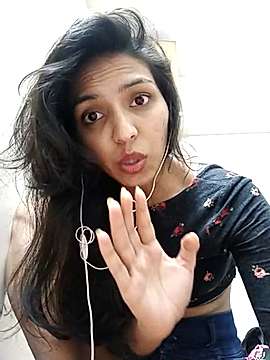 sweet–hart naked stripping on cam for live sex video chat