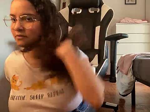 sweet_sully_ naked stripping on cam for live sex video chat