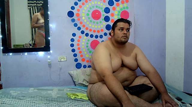 Thais-Jhosep naked stripping on cam for live sex video chat