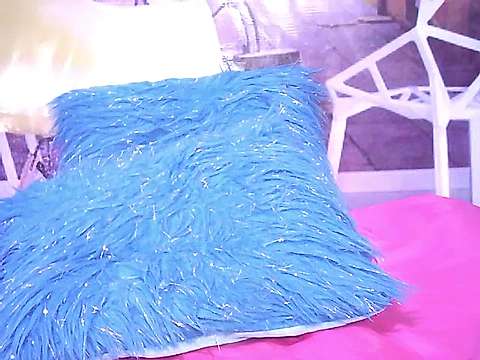 VanesaHumide naked stripping on cam for live sex video chat