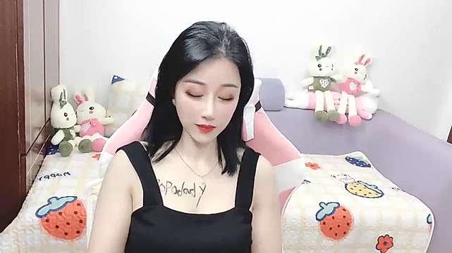 Warm-summer naked stripping on cam for live sex video chat