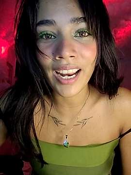 weedwatermelon naked stripping on cam for live sex video chat