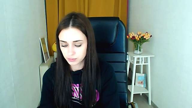 AlisaLink naked stripping on cam for live sex video chat
