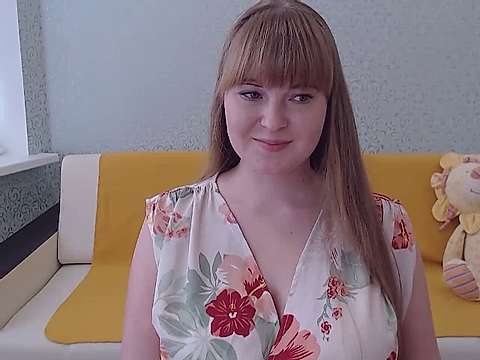 AmeliaEniston naked stripping on cam for live sex video chat