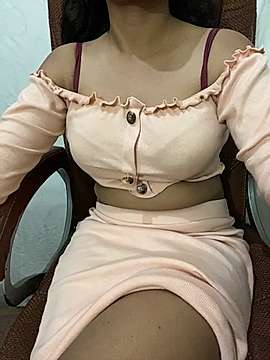 Amy_Lust naked stripping on cam for live sex video chat
