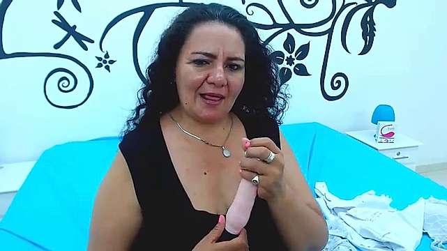 anayan_squirt naked stripping on cam for live sex video chat