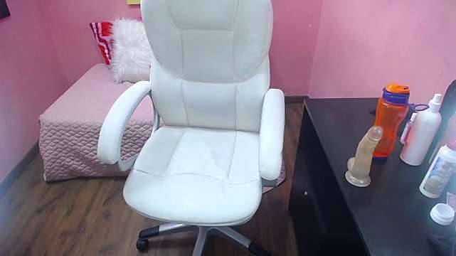 Angie_Saenz naked stripping on cam for live sex video chat