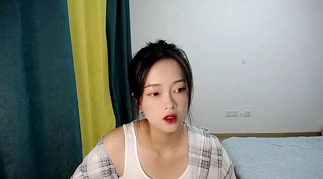 Anna-Cola naked stripping on cam for live sex video chat