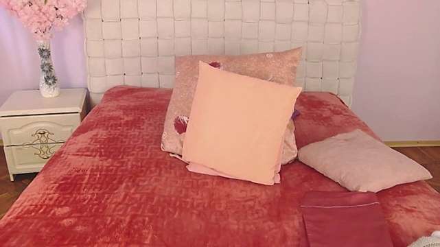 AnnetteKiss naked stripping on cam for live sex video chat