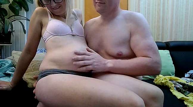 AnnualSunrise naked stripping on cam for live sex video chat
