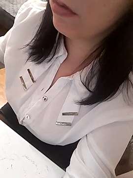 AnnySaint naked stripping on cam for live sex video chat