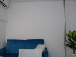 Ashley-Parcker nude on cam – live sex chat