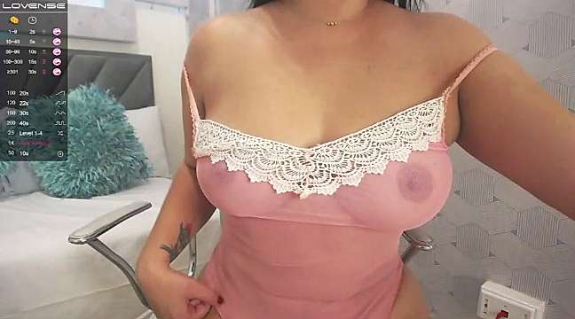 Ashley_44 naked stripping on cam for live sex video chat