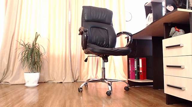 CarrieUndFrank naked stripping on cam for live sex video chat