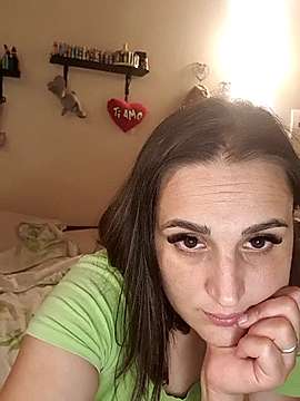 diana8944 naked stripping on cam for live sex video chat