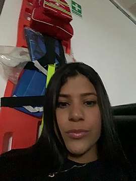 Elenafox_ naked stripping on cam for live sex video chat