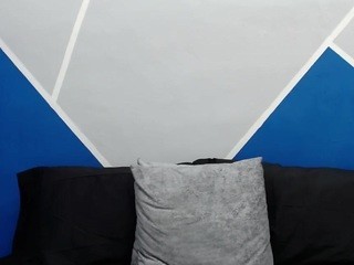 Evelin-Miller nude on cam – live sex chat