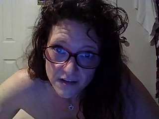 FaithfullyFaith naked stripping on cam for live sex video chat