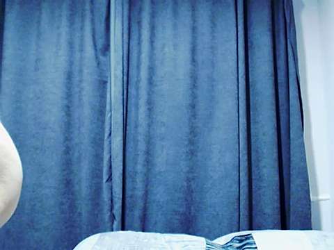 GloriaStar22 naked stripping on cam for live sex video chat