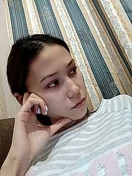 jennie_Bell naked stripping on cam for live sex video chat