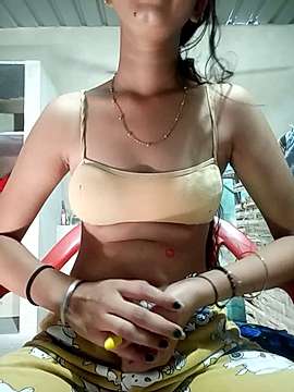 joya2002 naked stripping on cam for live sex video chat