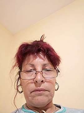 karlakiss naked stripping on cam for live sex video chat