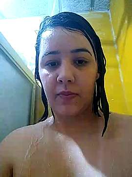 laurinha666 naked stripping on cam for live sex video chat