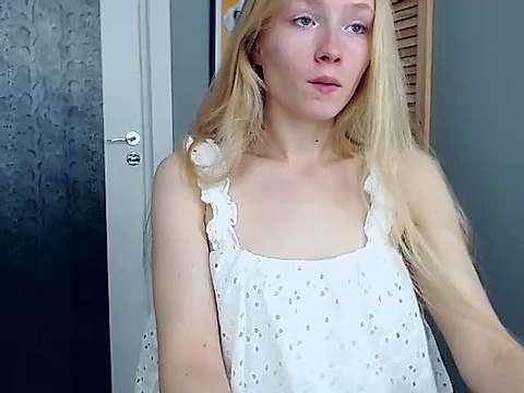 LeilaMason naked stripping on cam for live sex video chat