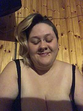 Lilith_Mystic naked stripping on cam for live sex video chat