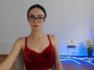 LydiaAllen nude on cam – live sex chat