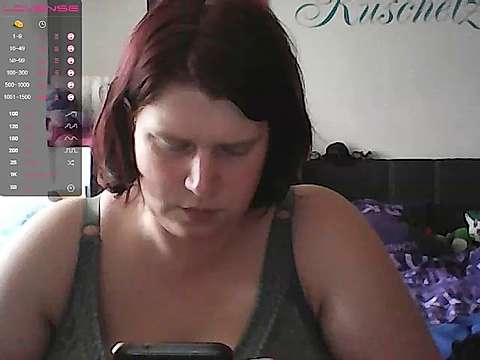 Mauzzi86 naked stripping on cam for live sex video chat