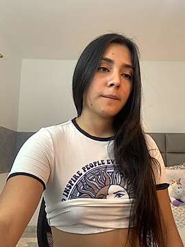 Melaniebaker naked stripping on cam for live sex video chat