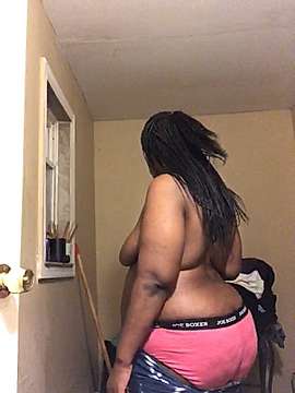 Mercedes1983 naked stripping on cam for live sex video chat