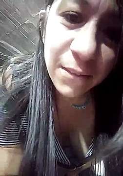 mia_17_ naked stripping on cam for live sex video chat