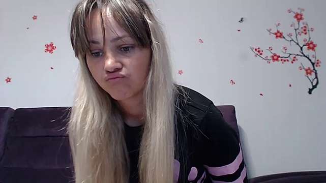 nastyjessica naked stripping on cam for live sex video chat