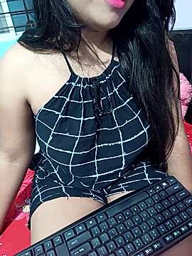 nishuxx naked stripping on cam for live sex video chat