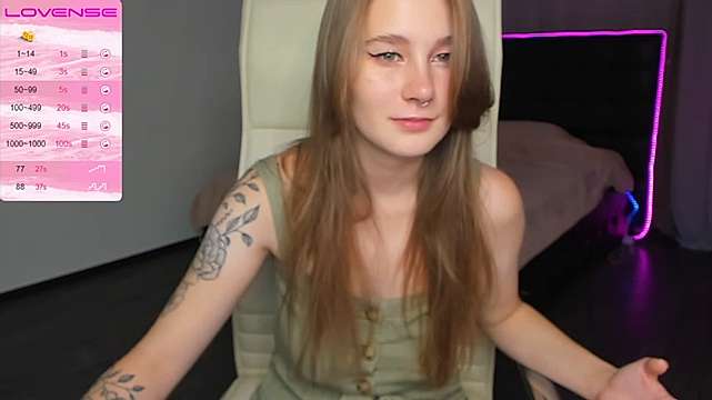 OutsizedRapport naked stripping on cam for live sex video chat