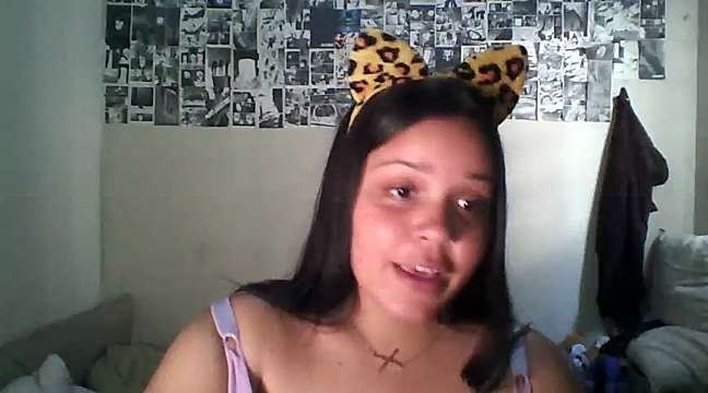 peitudinha69 naked stripping on cam for live sex video chat