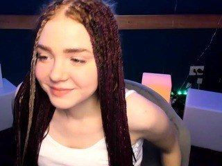 PhoebeNewton nude on cam – live sex chat