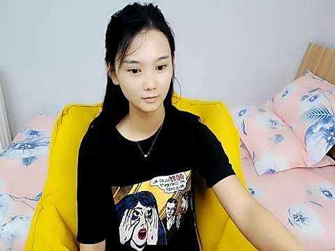 QX_Tiantian naked stripping on cam for live sex video chat