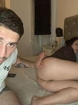 Samantha1972 naked stripping on cam for live sex video chat