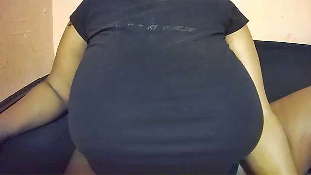 SEXY-PREGGY025 naked stripping on cam for live sex video chat