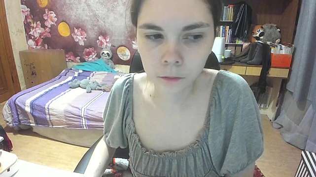 silvercaramel naked stripping on cam for live sex video chat