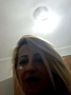 vivifernades naked stripping on cam for live sex video chat